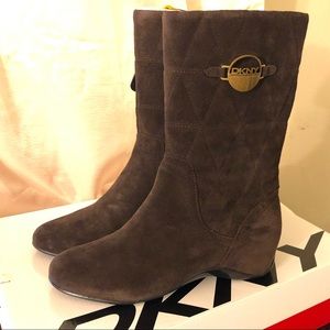 ⭐️NWT💯 DKNY Priscilla Boots
